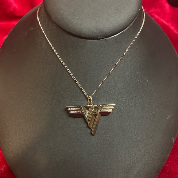 DEADSTOCK VINTAGE VAN HALEN NECKLACE VH NECKLACE - Picture 1 of 3